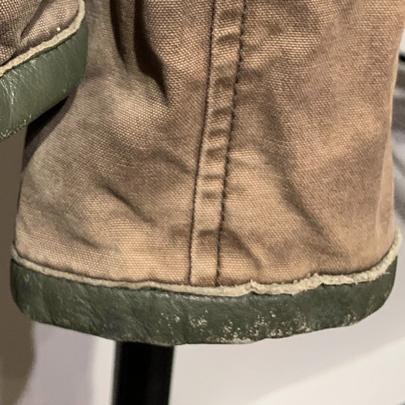 Energie winter jacket - Men's Large (but actually fits like US Medium) - Picture 6 of 8